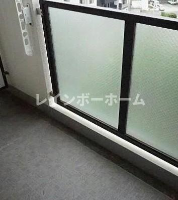 日神パレステージ亀有のバルコニー