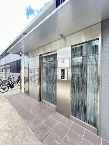 ＭＳヒルズ千里丘サウスのエントランス