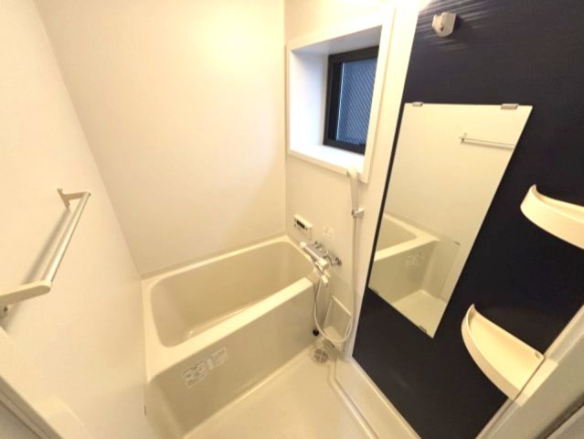 ＩＤＣパロス山本通りの浴室