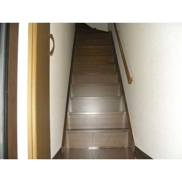 アンプルールリーブルBLOOMの玄関