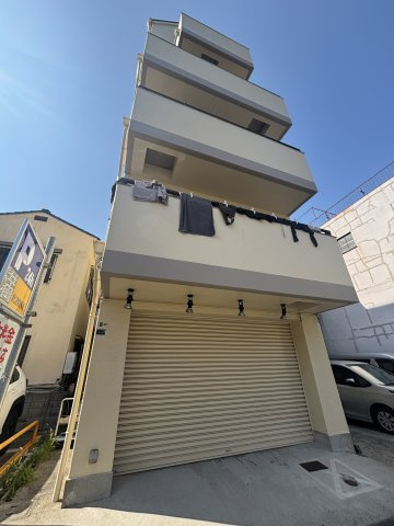 コムディッソ エフモールの外観