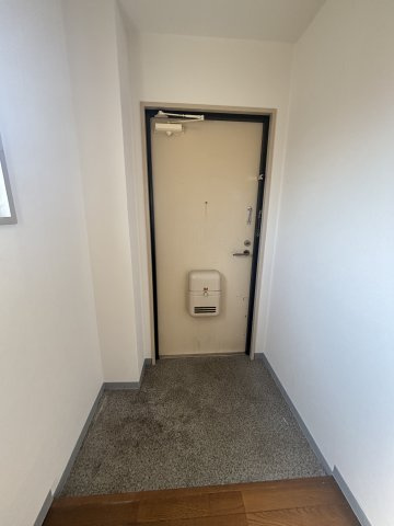コムディッソ エフモールの玄関