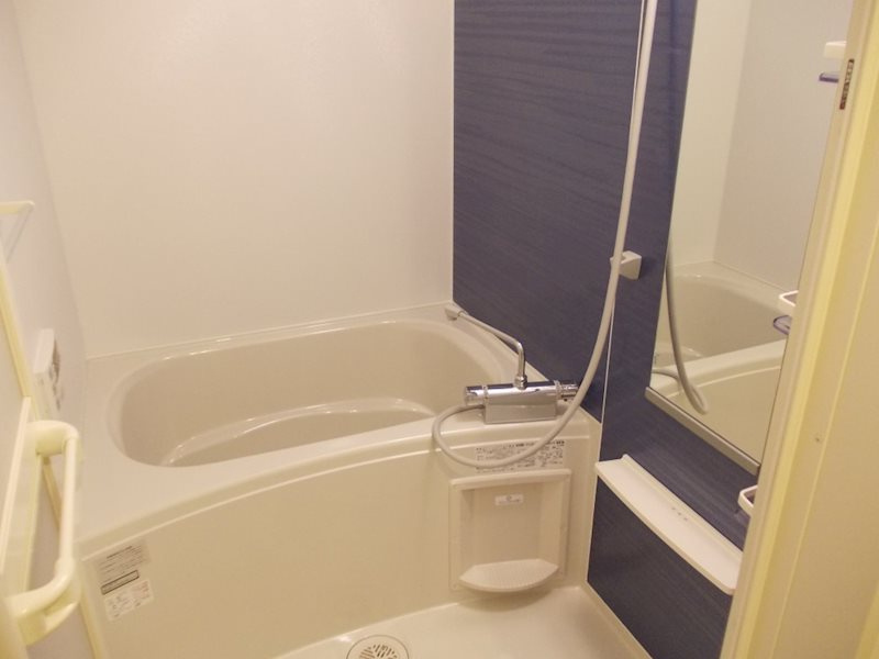 プリムローズ甲子園の浴室