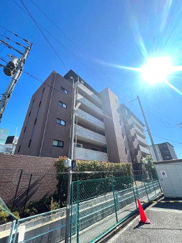 ブライトロード西宮の外観