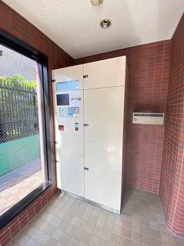 カーサ・デ・ゼント西宮北口の外観