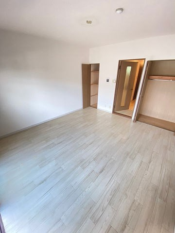 カーサ・デ・ゼント西宮北口の寝室