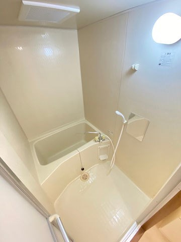 カーサ・デ・ゼント西宮北口の浴室