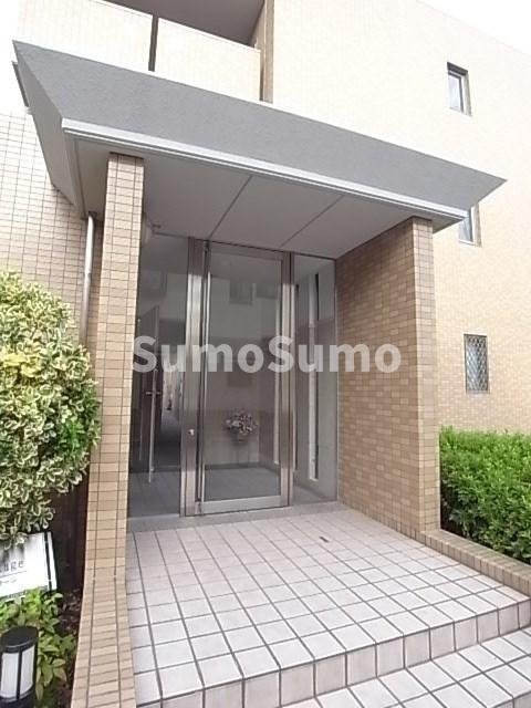ライフステージのエントランス|清潔なエントランスです