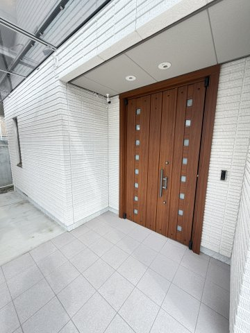 赤松町2丁目貸家のエントランス