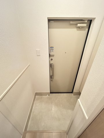 リヴァーサイド　ヴィラの玄関