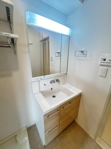 リヴァーサイド　ヴィラの洗面所
