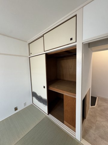 白川台ハイツ７号棟の収納