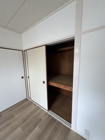 白川台ハイツ７号棟の収納