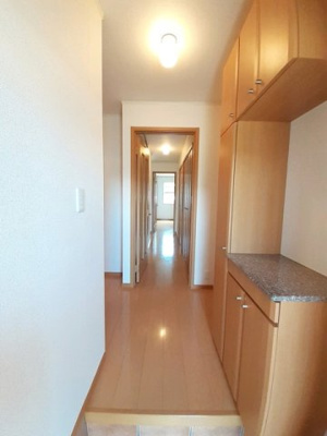 【玄関】 | ラ・ソレイユＢ