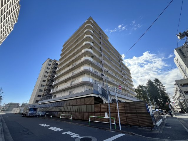 赤羽スカイハイツの外観