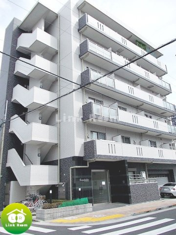 アンソレイエの外観