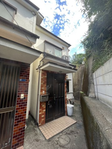 北区赤羽西四丁目　貸家のエントランス