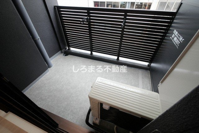 ソルレヴェンテ北堀江Qのバルコニー