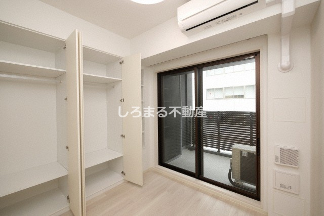 ソルレヴェンテ北堀江Qの洋室