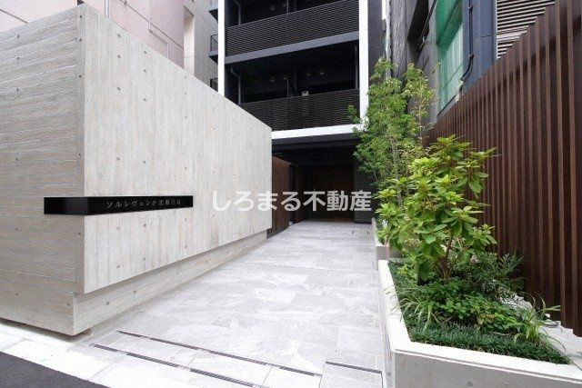 ソルレヴェンテ北堀江Qのエントランス