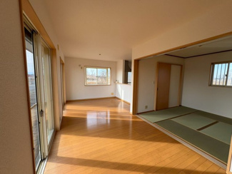 【居間・リビング】 | 比企郡川島町飯島　中古戸建　西武新宿線『本川越駅』徒歩91分　【伊草小学区】