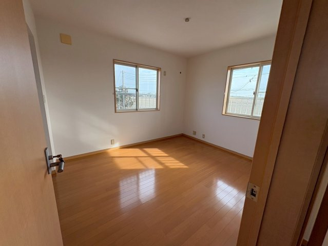 比企郡川島町飯島　中古戸建　西武新宿線『本川越駅』徒歩91分　【伊草小学区】の洋室