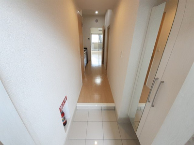 【玄関】 | ゆちばな２泉崎 | 落ち着いた玄関です