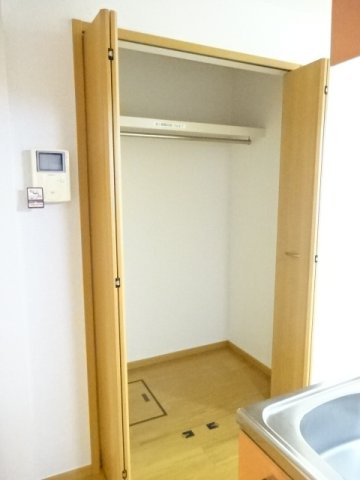 たっぷりとした収納スペースです