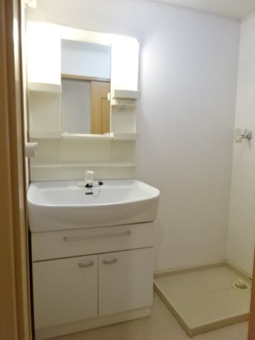 コンパクトで使いやすい洗面所