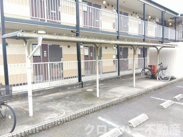 レオパレスＳｕｃｃｅｓｓの駐車場