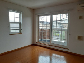 こちらのリビングで趣味の時間をお楽しみください