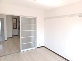 ゆったり過ごせる居間です