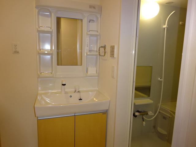 洗髪洗面化粧台