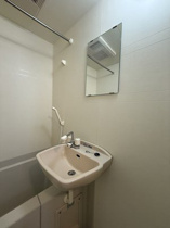 中はこのようになっています