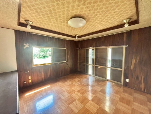 中地戸建の洋室