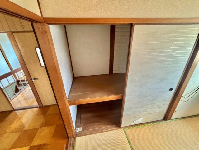 中地戸建の収納