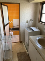 洗濯機は全２台完備。被ることなく使えそうですね。
