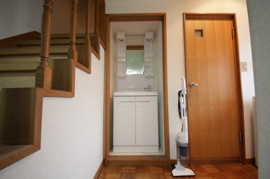 共有の掃除機完備。
