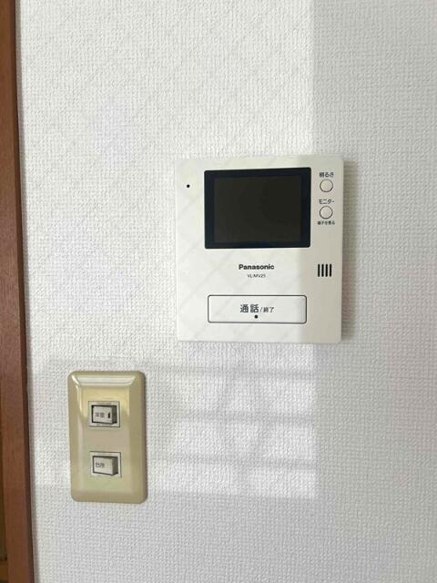 プレジオ上馬の設備|モニタ付きインターホンです」