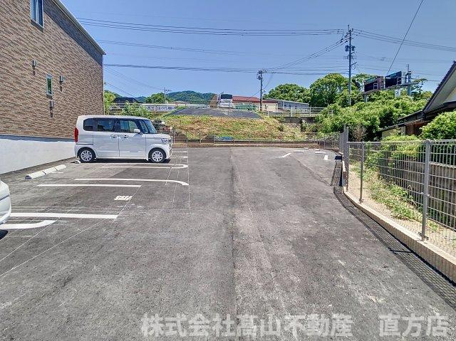 アルコバレーノの駐車場