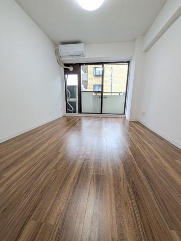 フロレセールの居間・リビング|他部屋参考写真