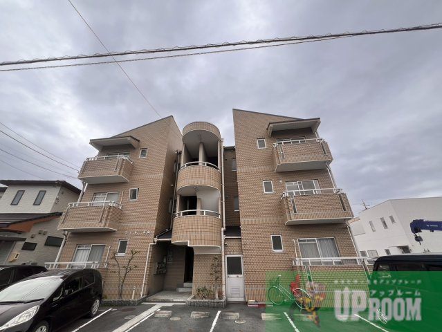 シャトー平山の外観