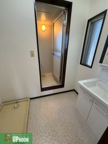 シャトー平山の洗面所