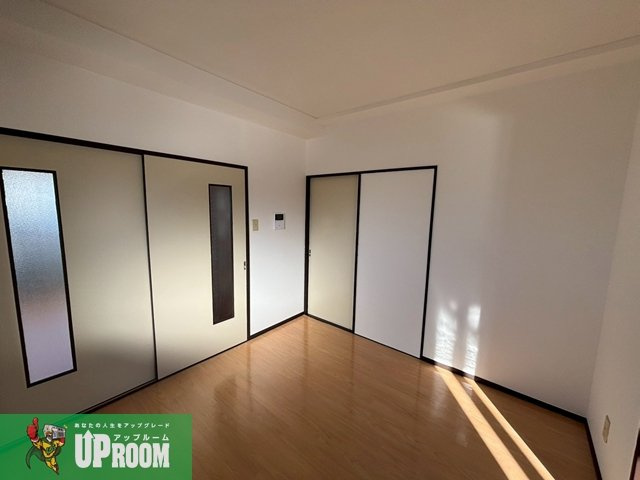 シャトー平山の居間・リビング