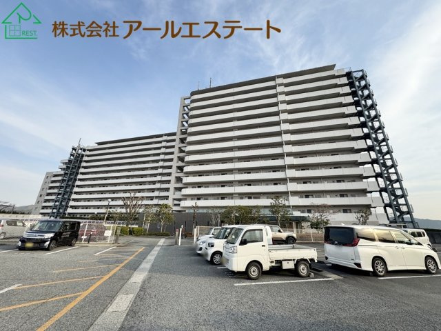 姫路甲丘アーバンコンフォート　　中古マンションの駐車場