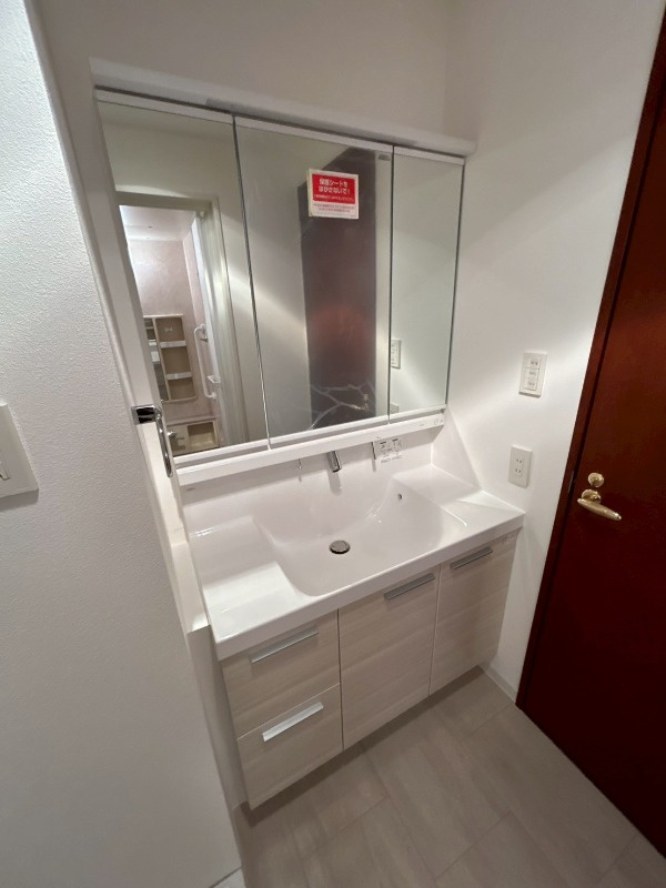 リーデンスフォート横浜の洗面所