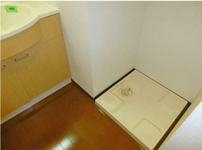 【設備】 | ウォーブラー南阿佐ヶ谷 | 室内洗濯機置場。