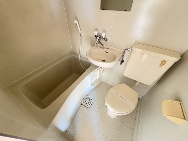 落ち着いた空間のお風呂です