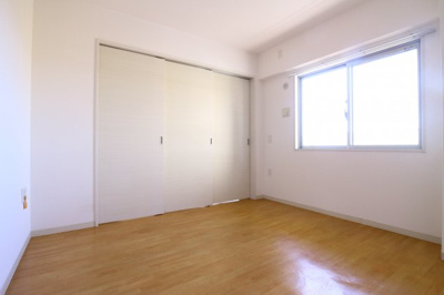 【寝室】 | アメニティコート明舞 | ※同建物別部屋参考写真