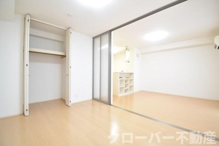 アスクール B棟の内装|南洋室６帖～ＬＤＫ１０．５帖